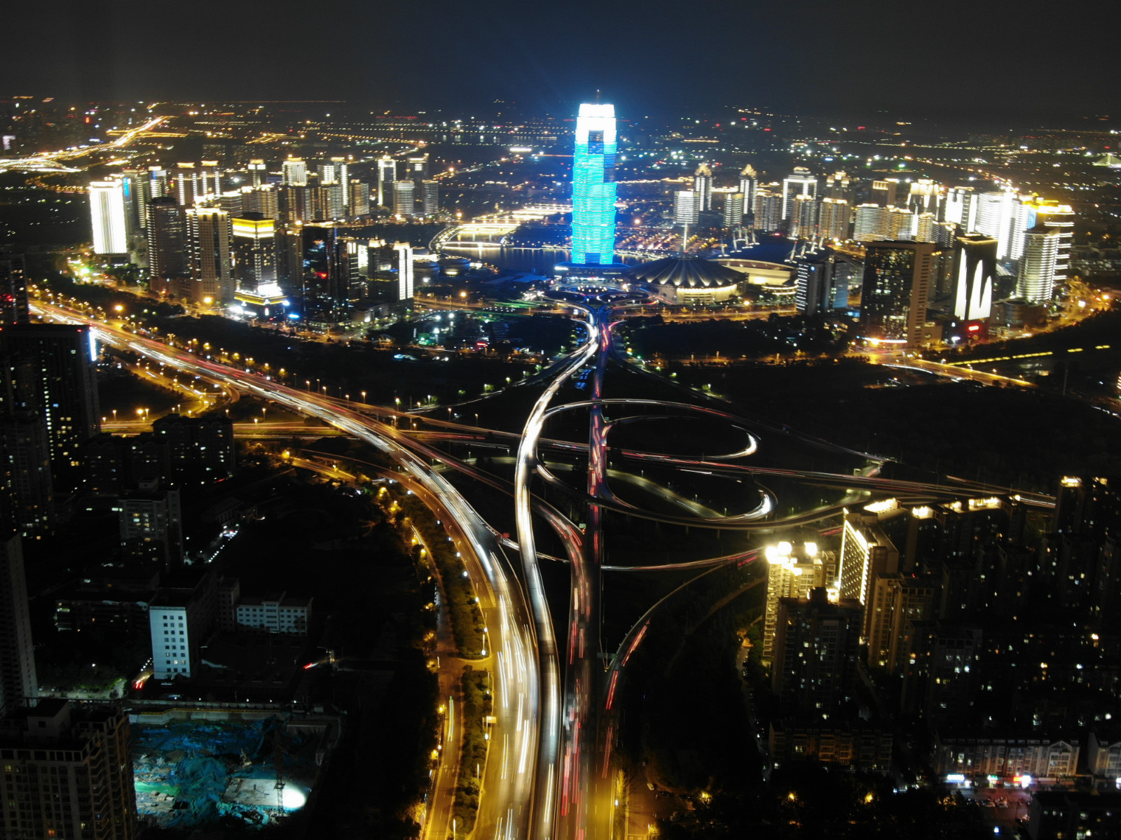 14  54.附件7 王彦春-跳动的都市脉搏 (1)_meitu_1.jpg